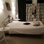 Bed & Breakfast Chambres Touristiques La Cour Des Hotes