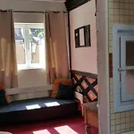 Bed & Breakfast Chambres Touristiques La Cour Des Hotes 3*