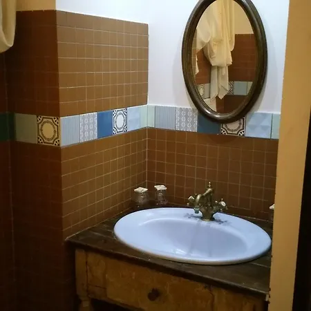 Chambres Touristiques La Cour Des Hotes Obernai