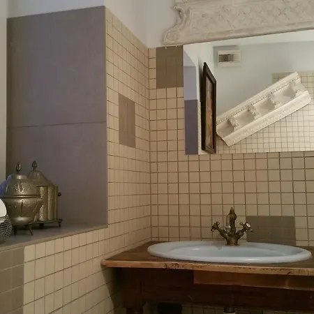 Bed & Breakfast Touristiques La Cour Des Hotes *