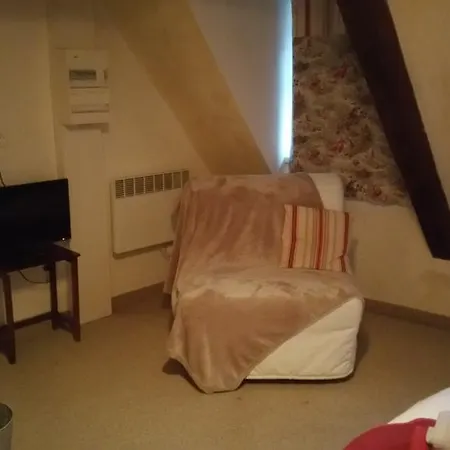 Touristiques La Cour Des Hotes Bed & Breakfast *