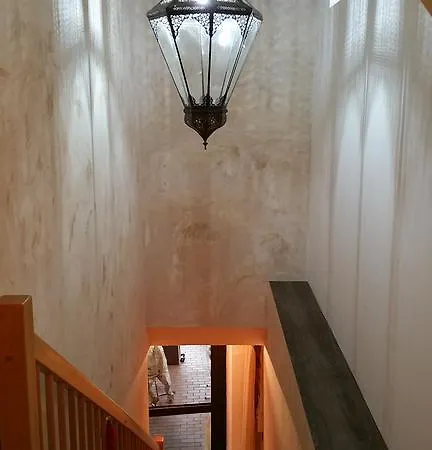 Touristiques La Cour Des Hotes オベルネ