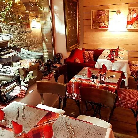 Chambres Touristiques La Cour Des Hotes Bed & Breakfast Obernai