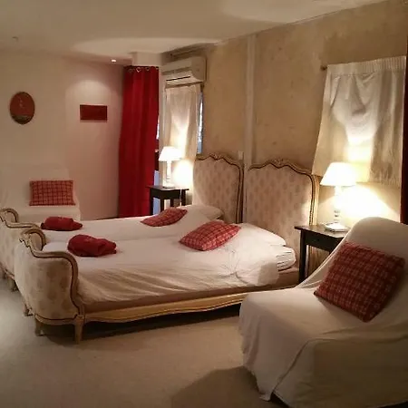 Chambres Touristiques La Cour Des Hotes *