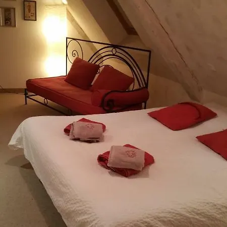 Chambres Touristiques La Cour Des Hotes