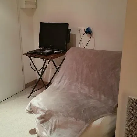 Bed & Breakfast Chambres Touristiques La Cour Des Hotes 3*