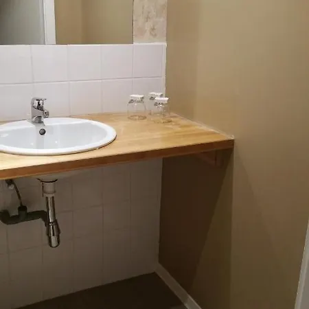 Touristiques La Cour Des Hotes Отель типа 