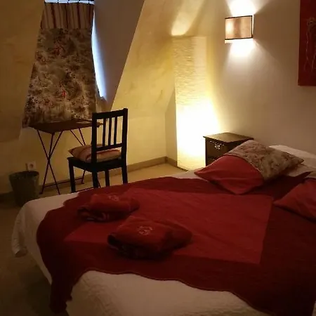 Touristiques La Cour Des Hôtes Alojamento de Acomodação e Pequeno-almoço Obernai