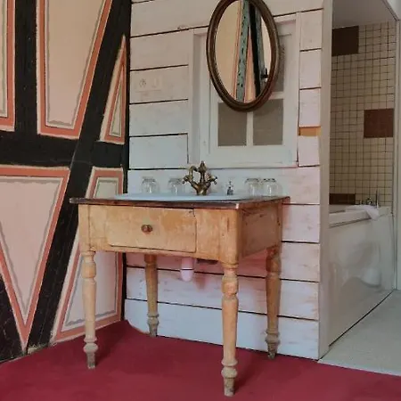 Chambres Touristiques La Cour Des Hotes 3* Obernai